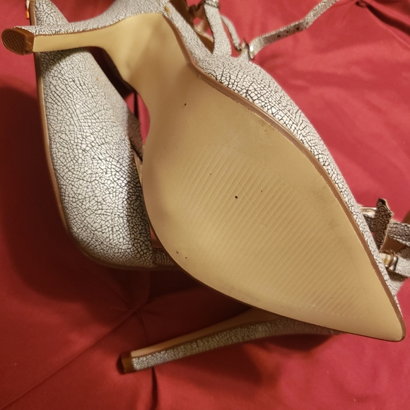 Ladies shoes - Picture 3 of 4